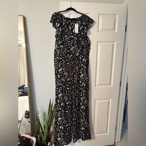 COPY - Brand new black and white jumpsuit with ruffle sleeves
